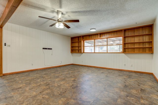 5403 8th Street, Lubbock, TX 79416