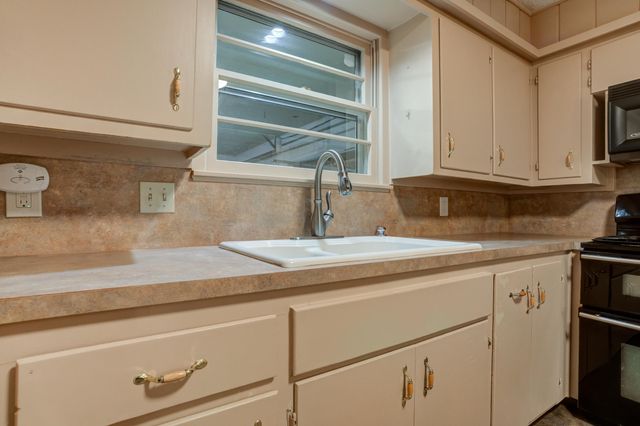 5403 8th Street, Lubbock, TX 79416