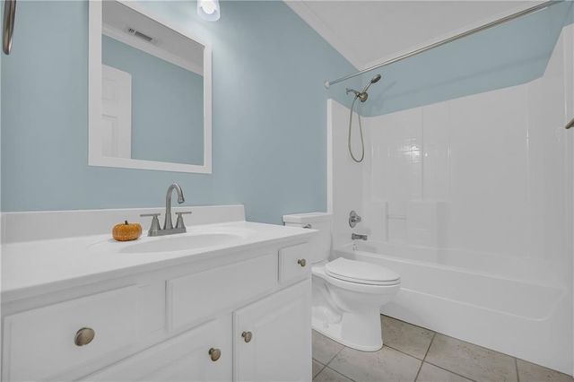 316 Lakeview Bend Circle, Jefferson, GA 30549
