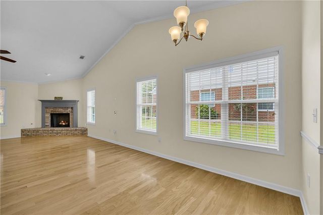 316 Lakeview Bend Circle, Jefferson, GA 30549