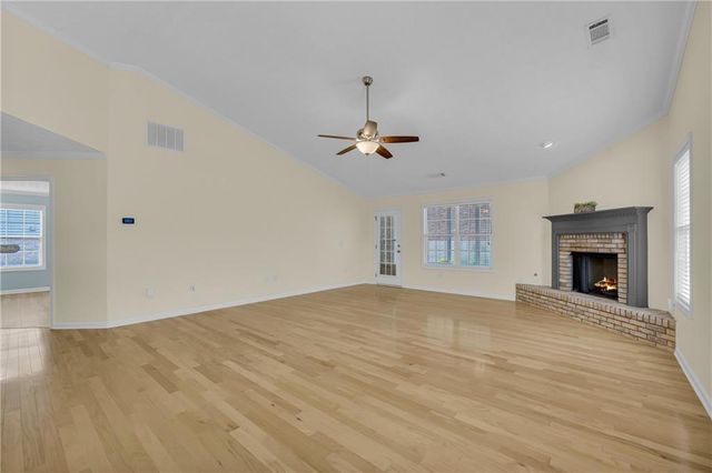 316 Lakeview Bend Circle, Jefferson, GA 30549