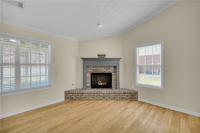 316 Lakeview Bend Circle, Jefferson, GA 30549