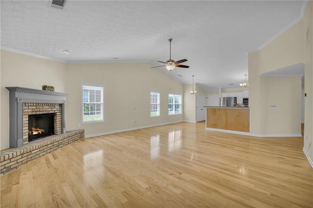 316 Lakeview Bend Circle, Jefferson, GA 30549