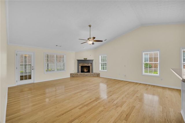 316 Lakeview Bend Circle, Jefferson, GA 30549