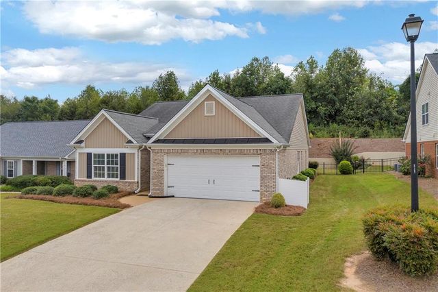 316 Lakeview Bend Circle, Jefferson, GA 30549