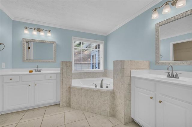 316 Lakeview Bend Circle, Jefferson, GA 30549