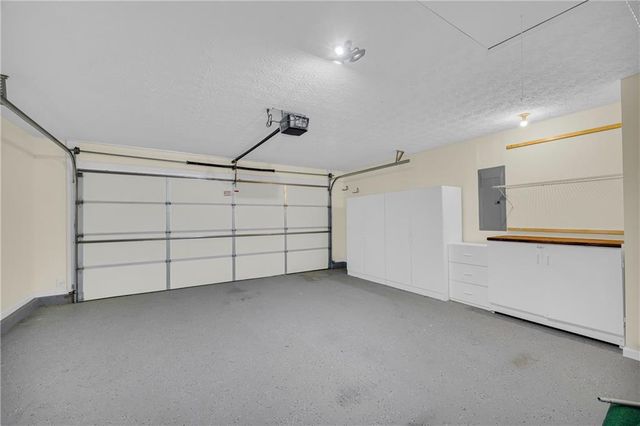 316 Lakeview Bend Circle, Jefferson, GA 30549