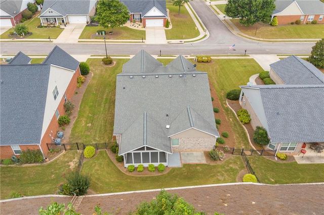 316 Lakeview Bend Circle, Jefferson, GA 30549