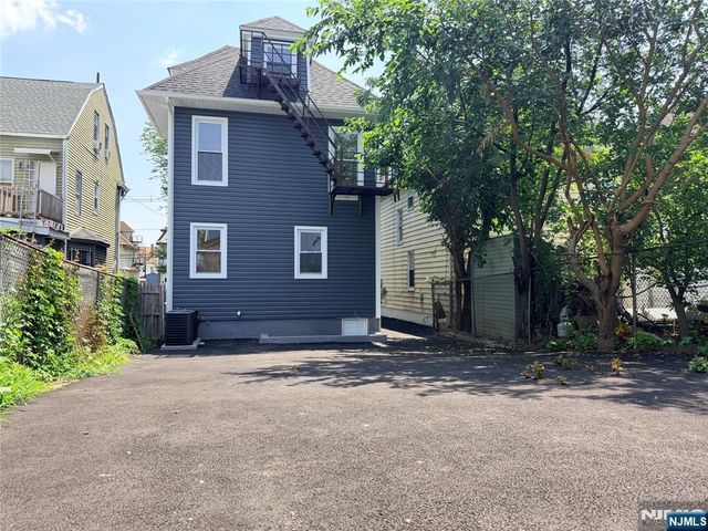 346-348 Woodside Avenue, Newark, NJ 07104