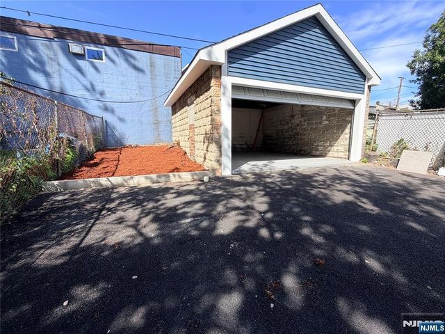 346-348 Woodside Avenue, Newark, NJ 07104