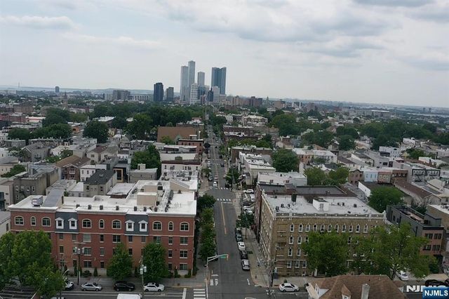 346-348 Woodside Avenue, Newark, NJ 07104