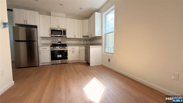 346-348 Woodside Avenue, Newark, NJ 07104