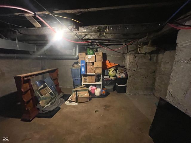 931 W 3rd Street, Anderson, IN 46016