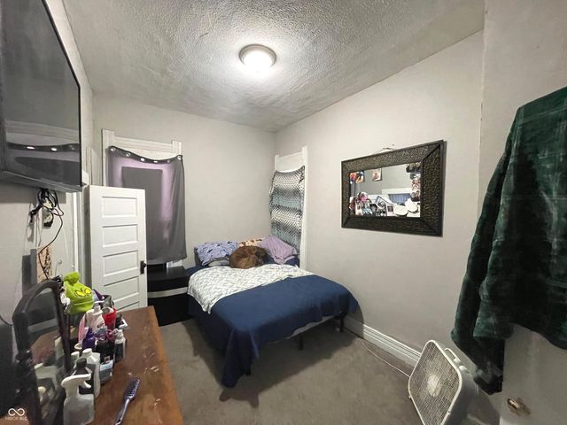 931 W 3rd Street, Anderson, IN 46016