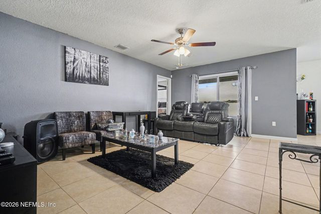 77516 LUMBER CREEK Boulevard, Yulee, FL 32097