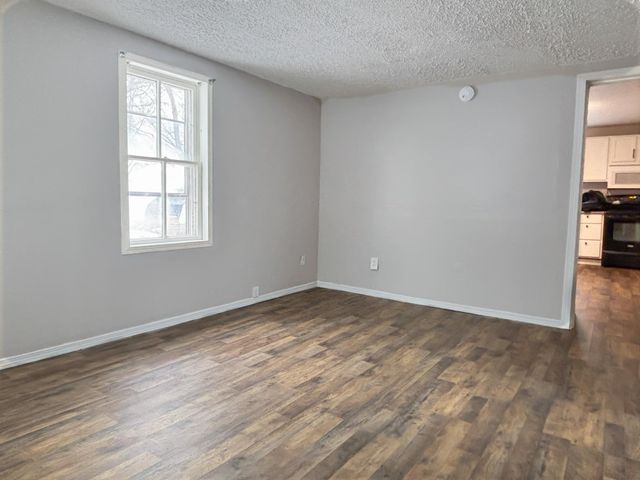 113 1st Street SW, Fairfax, MN 55332