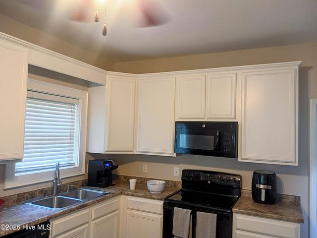 3772 Old Maco Road, Leland, NC 28451