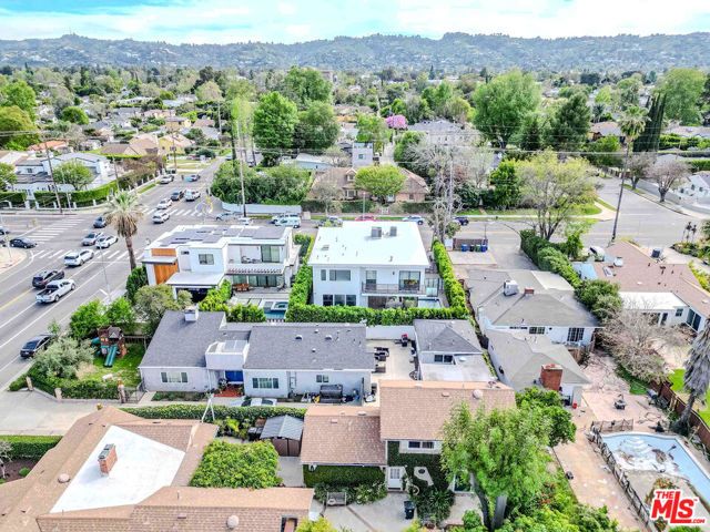 13311 W Magnolia Boulevard, Sherman Oaks, CA 91423