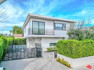 13311 W Magnolia Boulevard, Sherman Oaks, CA 91423