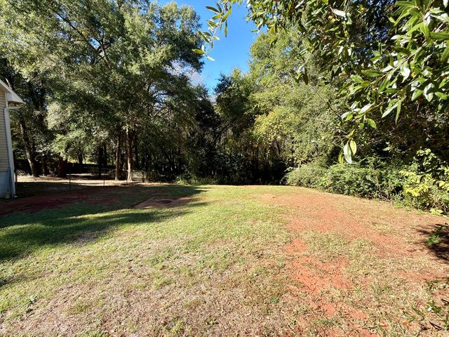 1030 Baywood Rd., Dothan, AL 36305