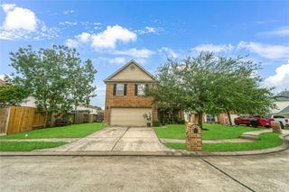 8011 Sumal Circle, Baytown, TX 77521