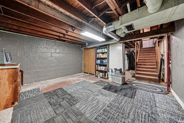 52131 Ash Road, Granger, IN 46530