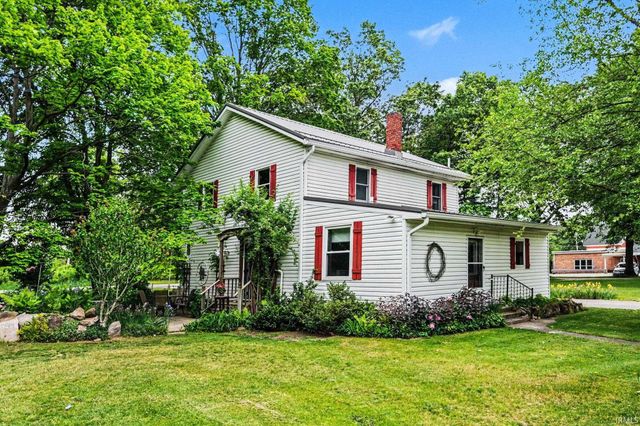 52131 Ash Road, Granger, IN 46530