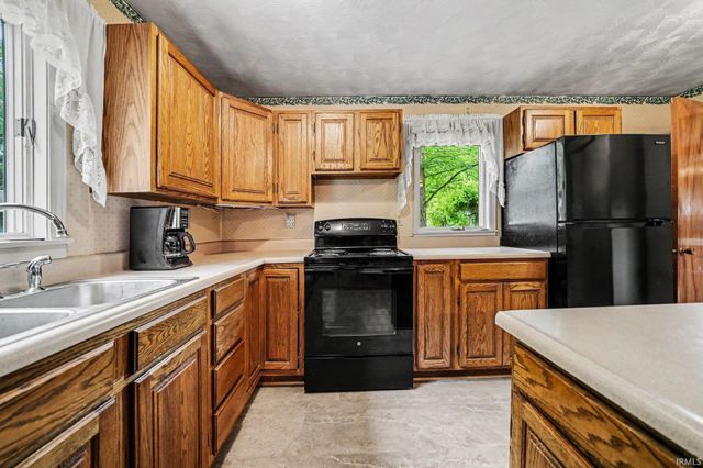 52131 Ash Road, Granger, IN 46530