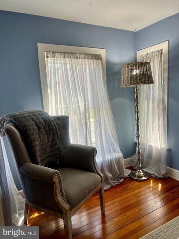 18 E LOUDOUN ST, Round Hill, VA 20141