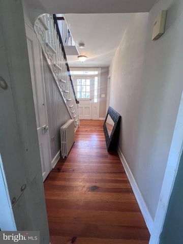 18 E LOUDOUN ST, Round Hill, VA 20141