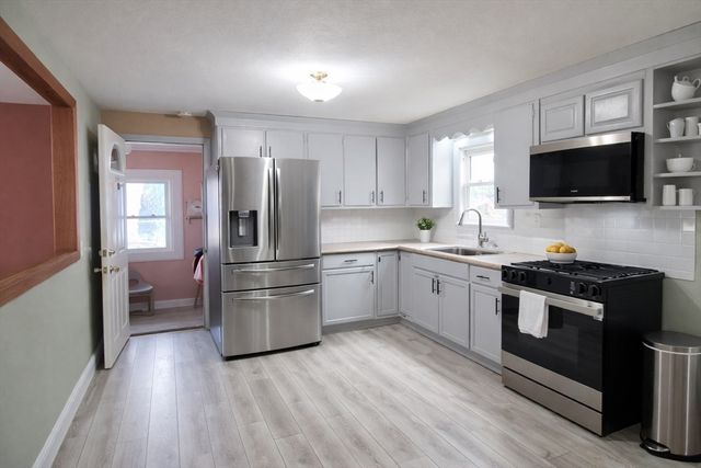 52 8th Avenue, Haverhill, MA 01830