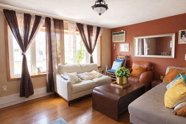 52 8th Avenue, Haverhill, MA 01830