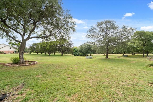 306 Kash Derrick Drive, China Spring, TX 76633