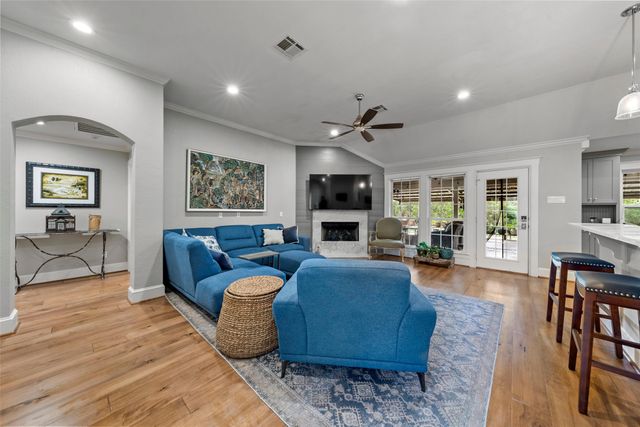 306 Kash Derrick Drive, China Spring, TX 76633