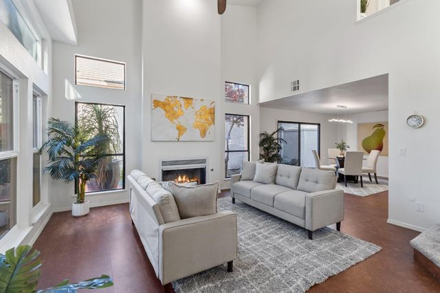 1168 Copper Cottage Ln, Modesto, CA 95355