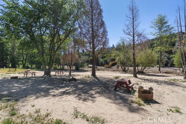 39950 Seven Oaks Rd, Angelus Oaks, CA 92305