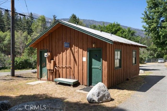 39950 Seven Oaks Rd, Angelus Oaks, CA 92305