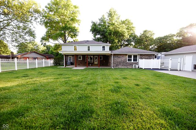 519 Woodland East Drive, Greenfield, IN 46140