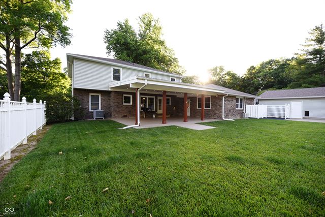 519 Woodland East Drive, Greenfield, IN 46140