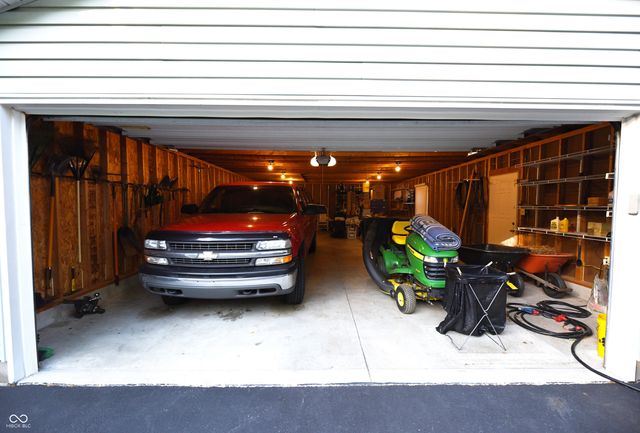 519 Woodland East Drive, Greenfield, IN 46140