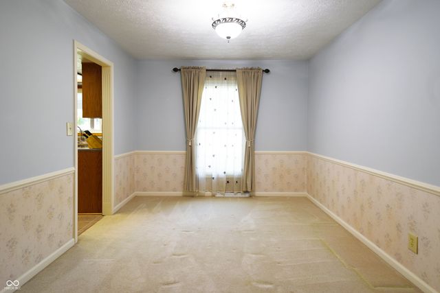 519 Woodland East Drive, Greenfield, IN 46140