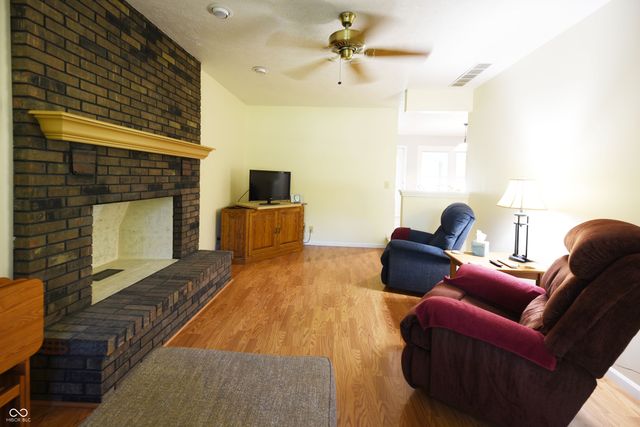519 Woodland East Drive, Greenfield, IN 46140
