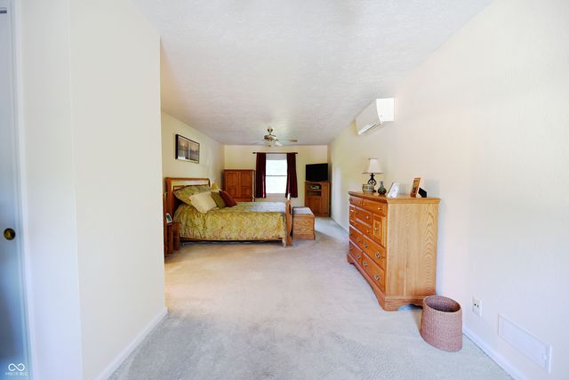 519 Woodland East Drive, Greenfield, IN 46140