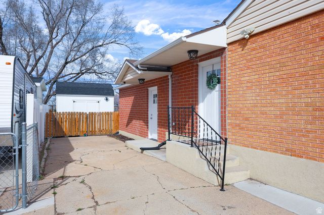 80 W 4300 S, Washington Terrace, UT 84405