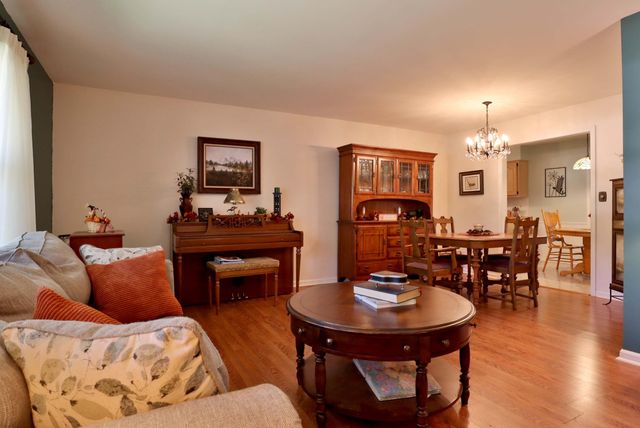 3130 E Lomita Street, Springfield, MO 65804