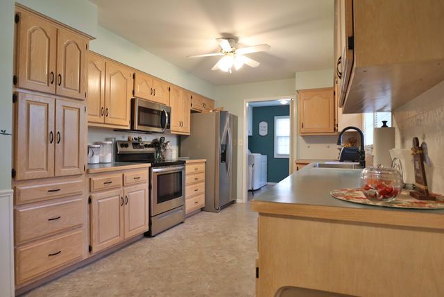 3130 E Lomita Street, Springfield, MO 65804