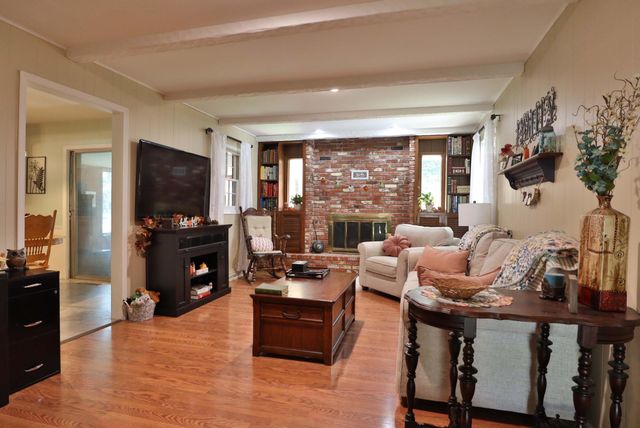 3130 E Lomita Street, Springfield, MO 65804