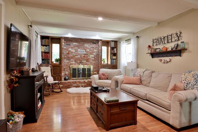 3130 E Lomita Street, Springfield, MO 65804