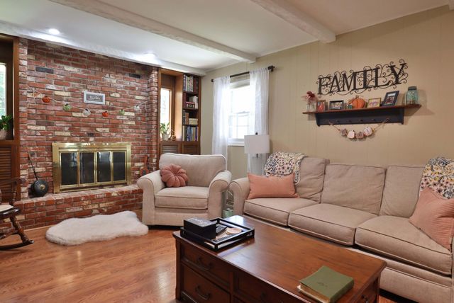 3130 E Lomita Street, Springfield, MO 65804