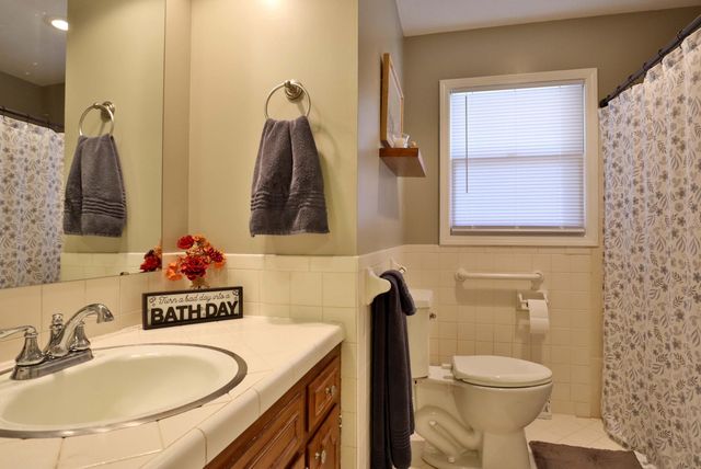 3130 E Lomita Street, Springfield, MO 65804